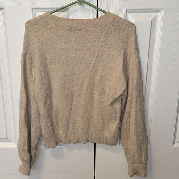 AMERICAN EAGLE Plush Sweater - Picture 6 of 7